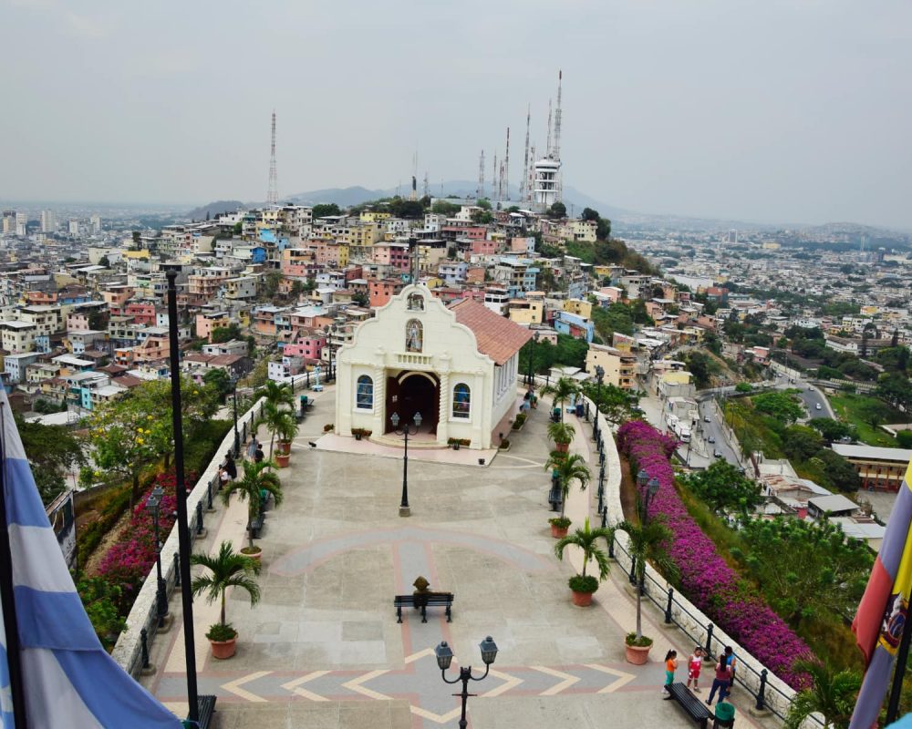 santa-ana-church-on-top-of-santa-ana-hill-guayaquil